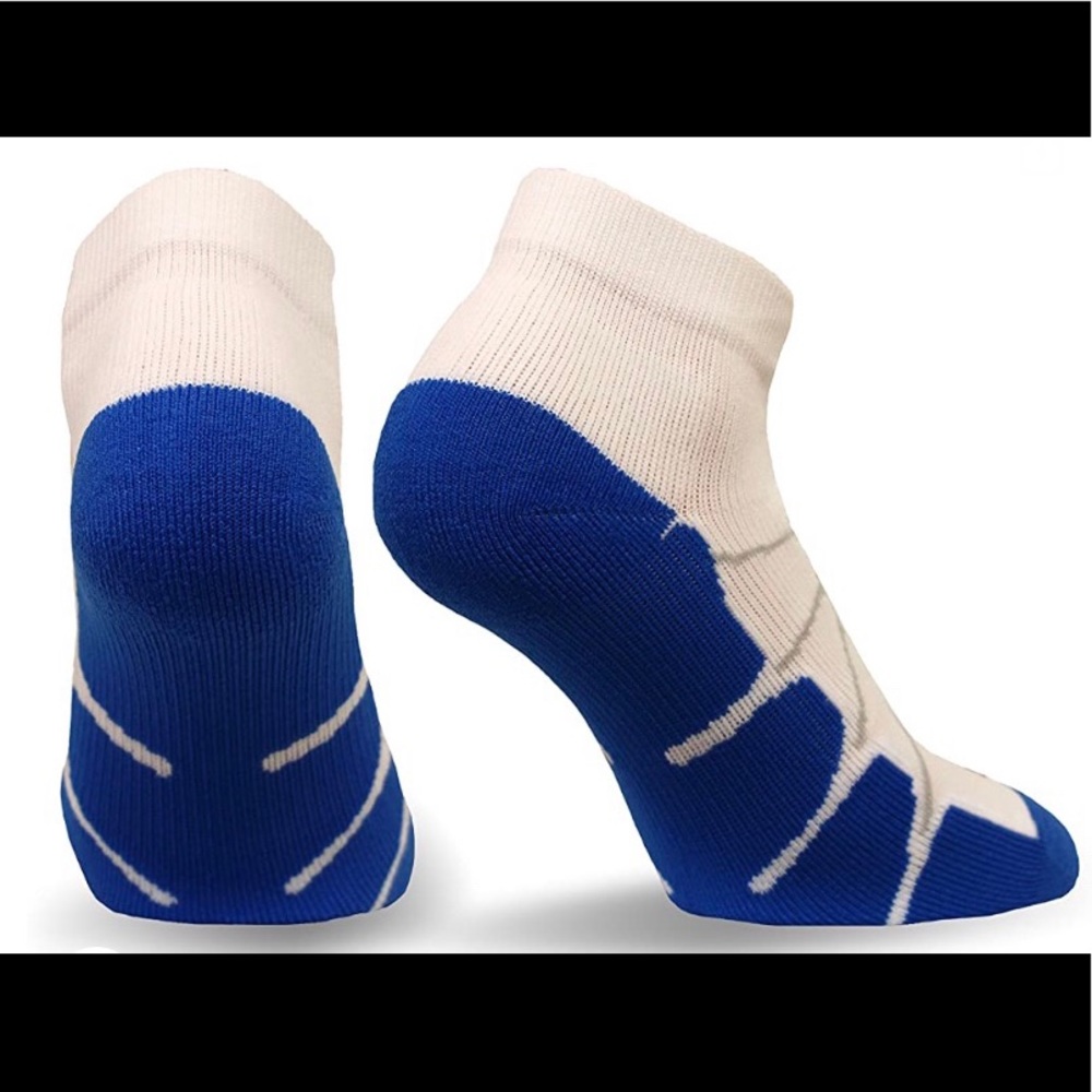 Men’s sox- low cut compression (L)
